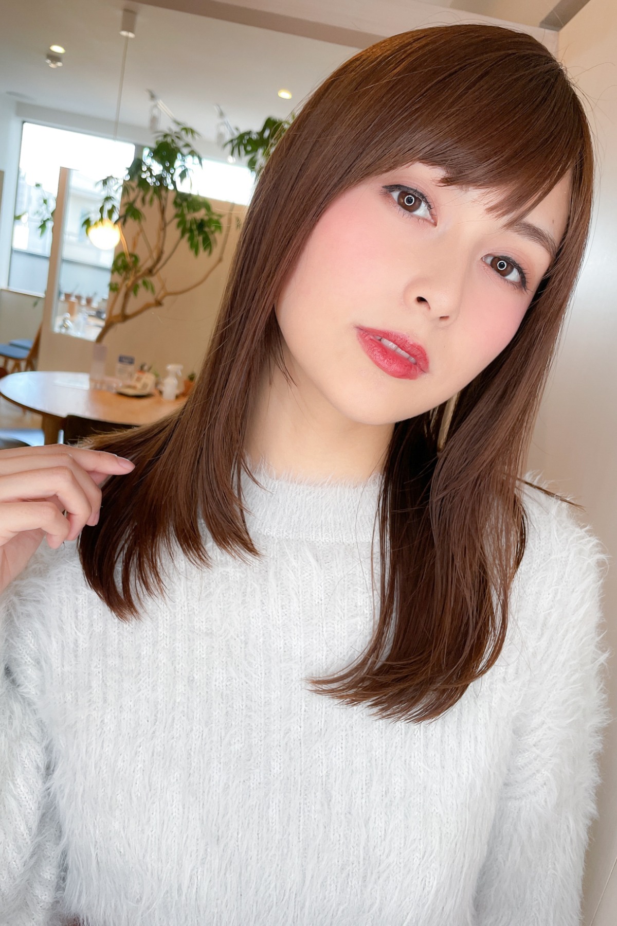 艶と透明感のある髪質改善カラースタイル